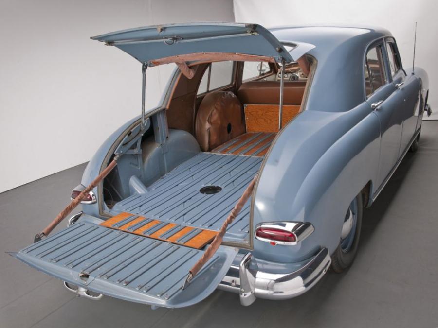  Kaiser Special Traveler Sedan 4-Door 1949 года  (фото 3 из 6)